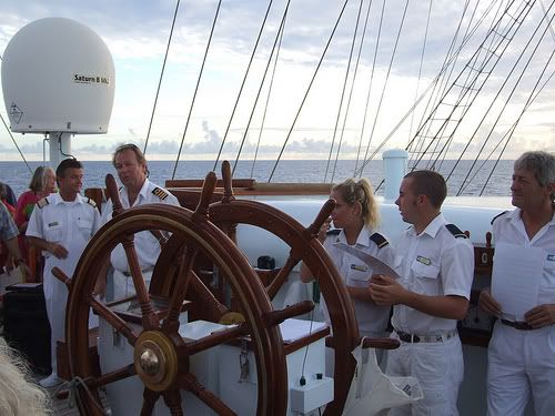 Fenomena job hugging di dunia kerja